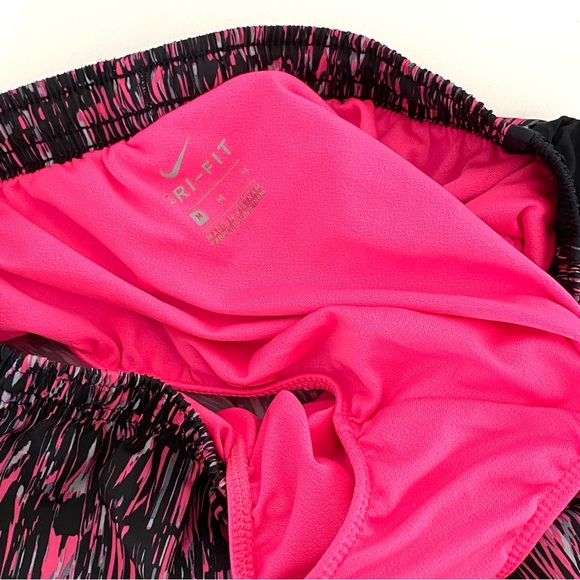 Nike Dri-Fit Shorts Youth Medium - Picture 3 of 4